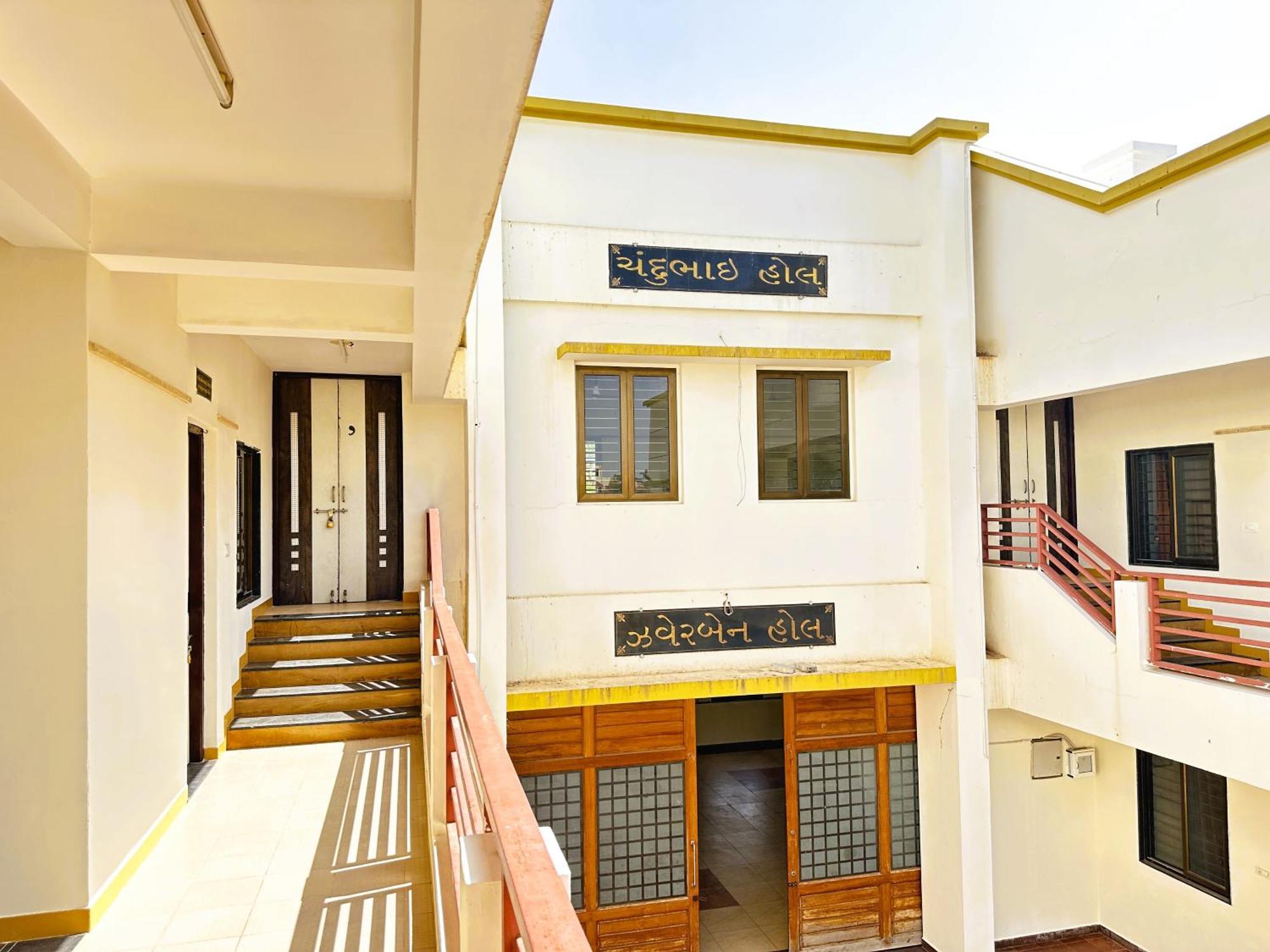 Ranjan Vadi Hotel Bhuj Ngoại thất bức ảnh