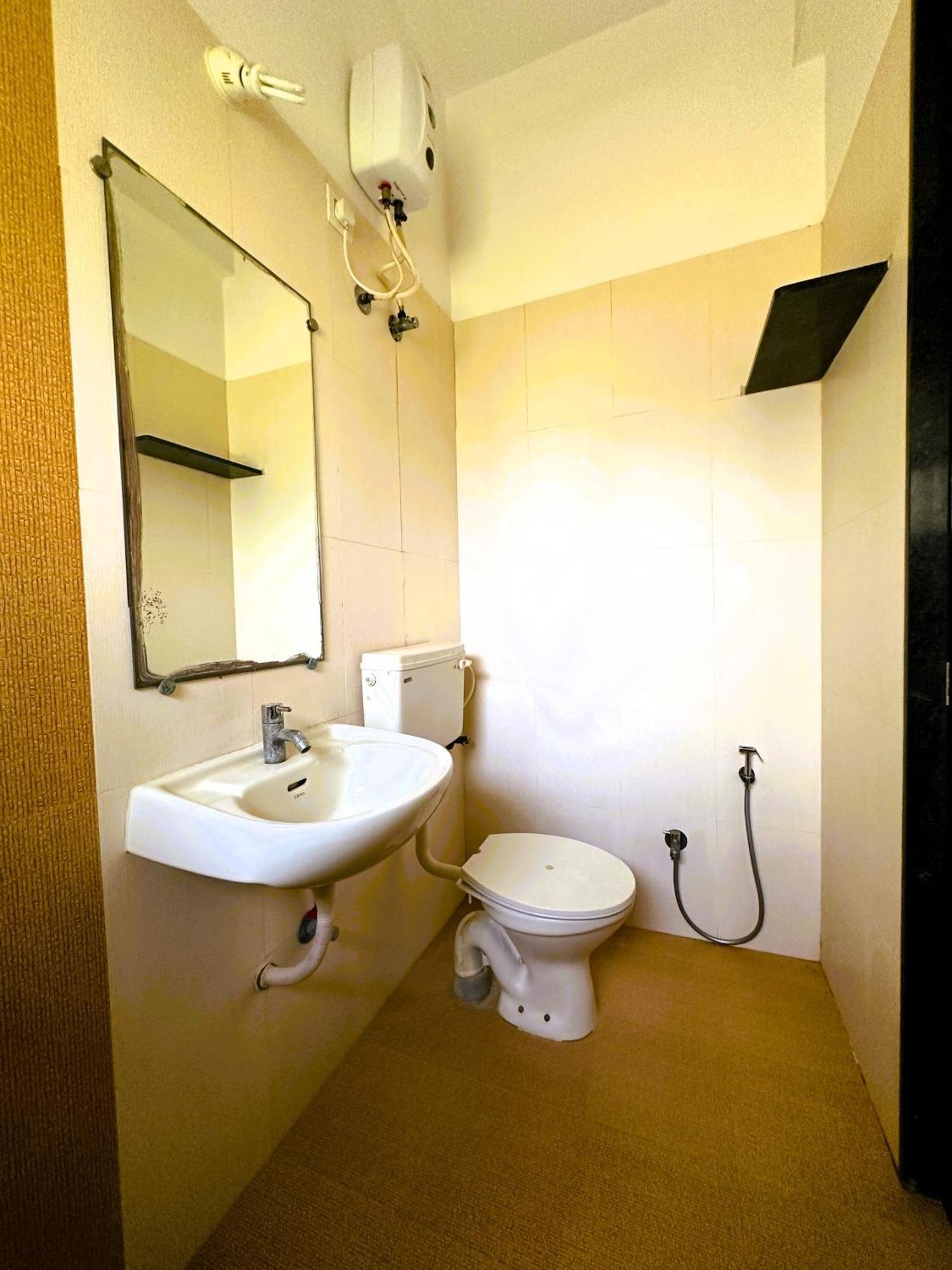Ranjan Vadi Hotel Bhuj Ngoại thất bức ảnh