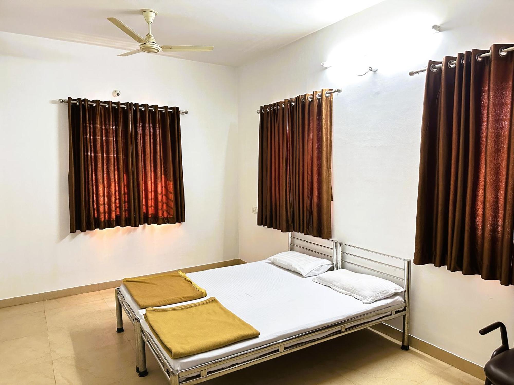 Ranjan Vadi Hotel Bhuj Ngoại thất bức ảnh